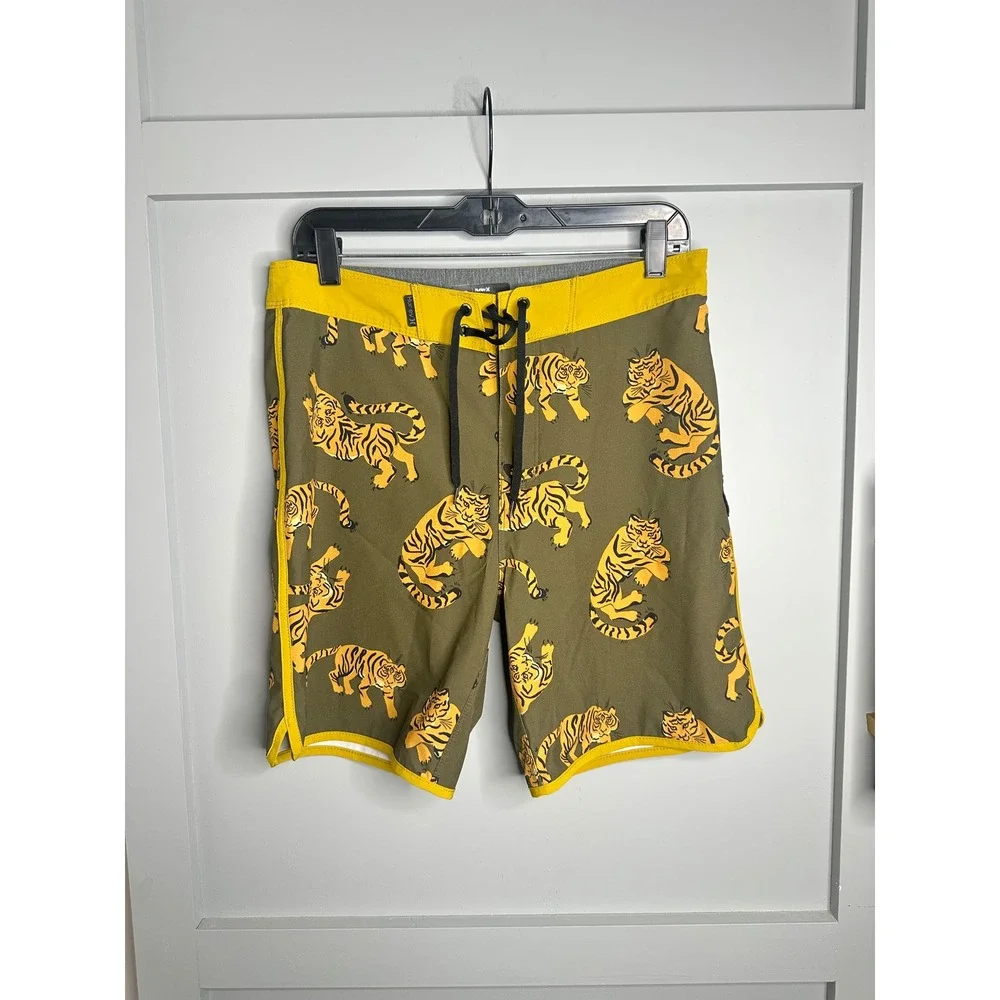 Hurley Mens Board Shorts Tiger Print‎ Olive Green Yellow Size 30 Swim Trunks